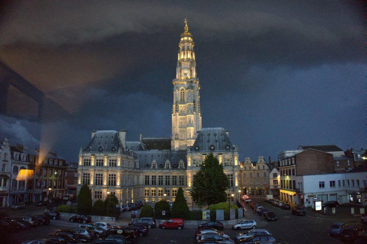 T2 Sur Les Places Arras Kültér fotó